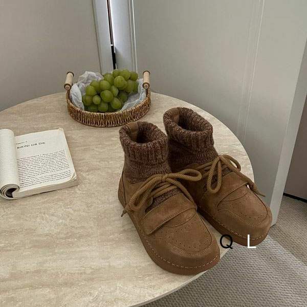 Picture of UGG Shoes _SKUUGGsz35-40LL120219742